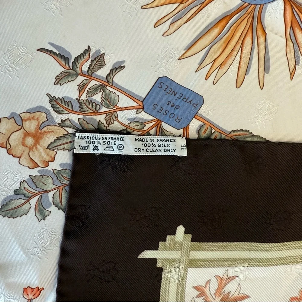 Authentic Hermes Floral Silk Scarf with Botanical Print 90x 90 cm Carre - Picture 6 of 12